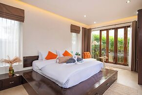 Spacious Private 4 BR Villa With a Working Office