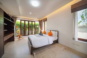 Spacious Private 4 BR Villa With a Working Office