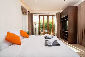 Spacious Private 4 BR Villa With a Working Office