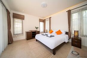 Spacious Private 4 BR Villa With a Working Office