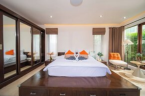 Spacious Private 4 BR Villa With a Working Office