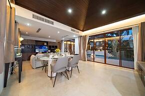 Spacious Private 4 BR Villa With a Working Office