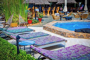 Kombo Oasis