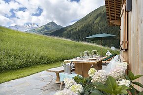 Panorama Deluxe Mountain Hideaway House