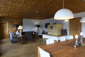 Vintage Mountain House With Sauna