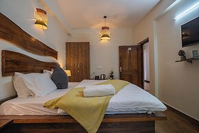 Deodar Bungalow & Cottage by Trikone