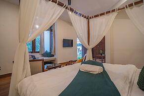 Deodar Bungalow & Cottage by Trikone