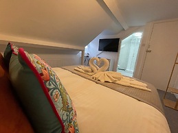 Tintagel Arms Bed and Breakfast