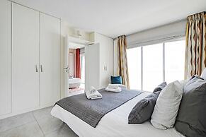 Exceptional 3bdr/6p apt - View of the Eiffel Tower