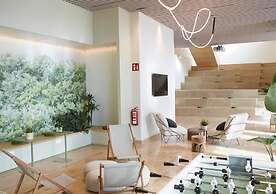 Aparto Diagonal Suites