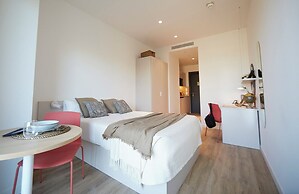 Aparto Diagonal Suites
