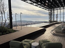 Aparto Diagonal Suites