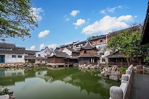 XUANDE GATE HOTEL
