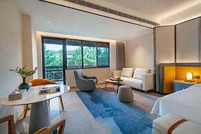 XUANDE GATE HOTEL