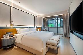 XUANDE GATE HOTEL