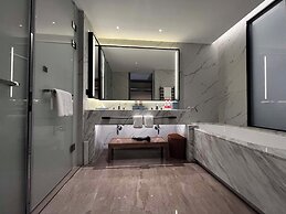 XUANDE GATE HOTEL