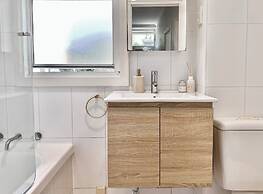 Central Bondi Getaway - up to 8 Guest