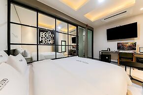 HOTEL JUNO