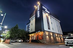 HOTEL JUNO