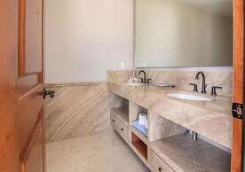 VILLAS MIA FRONT BEACH