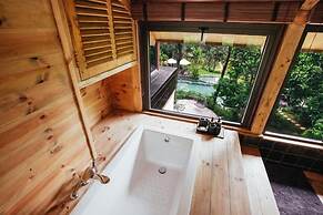 Amaya Home Lodge, SPA & Restaurant