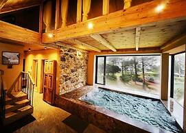 Amaya Home Lodge, SPA & Restaurant