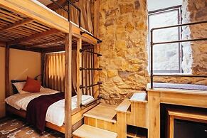 Amaya Home Lodge, SPA & Restaurant