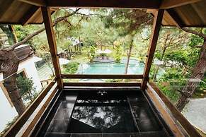Amaya Home Lodge, SPA & Restaurant