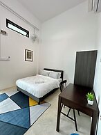 Ferringhi Inn 51