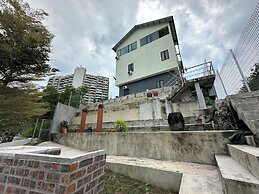 Ferringhi Inn 51