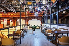 Namzhuo Tibetan-style Courtyard Manor
