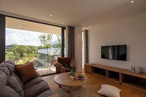 LOSTVILLA Green Gable-Anji