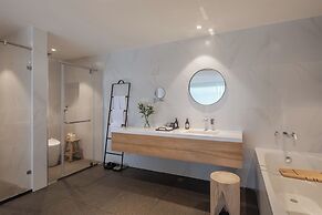 LOSTVILLA Green Gable-Anji