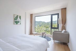 LOSTVILLA Green Gable-Anji