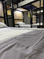 Milo's Hostel and Residences
