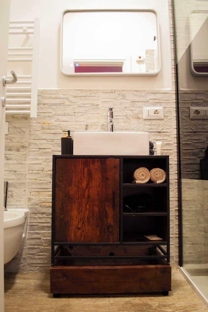 QT suite & luxury