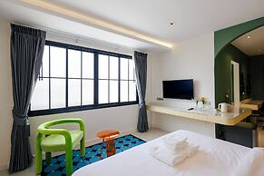 Bembis Hotel Charoenakorn 10