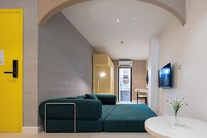 Bembis Hotel Charoenakorn 10