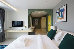 Bembis Hotel Charoenakorn 10