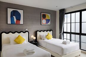 Bembis Hotel Charoenakorn 10
