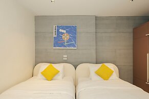 Bembis Hotel Charoenakorn 10