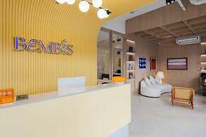Bembis Hotel Charoenakorn 10