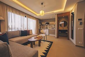 Dally Apart Hotel