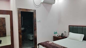Ojas Royale - Banquet and Hotel