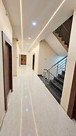 Ojas Royale - Banquet and Hotel