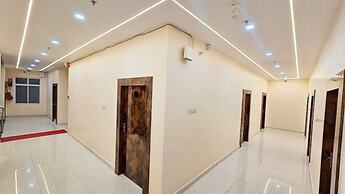 Ojas Royale - Banquet and Hotel