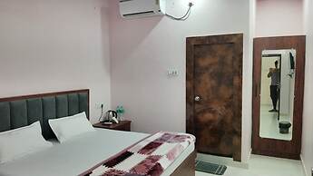 Ojas Royale - Banquet and Hotel