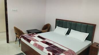 Ojas Royale - Banquet and Hotel