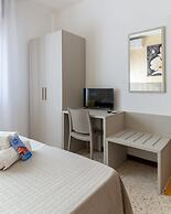 HOTEL LAURA