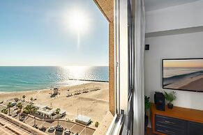 Haifa Beachside Stay by Sea N' Rent